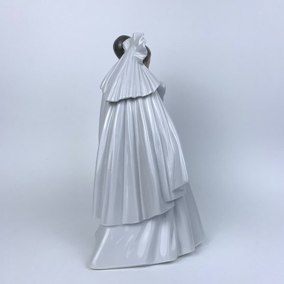 NAO By Lladró “An Unforgettable Dance” Wedding Figurine #1247 - Picture 7 of 16